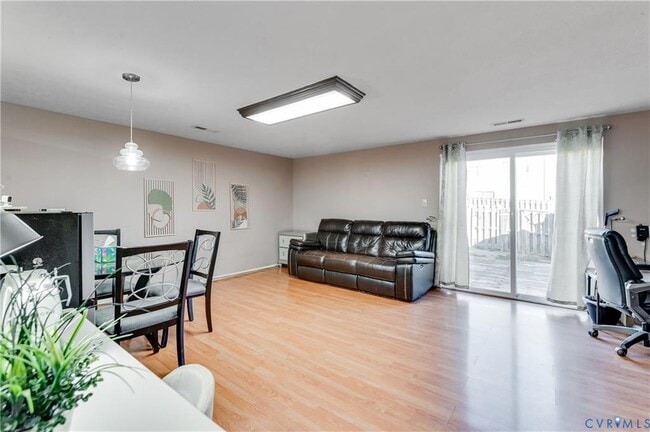 Building Photo - 7720 Pomeroy Ct