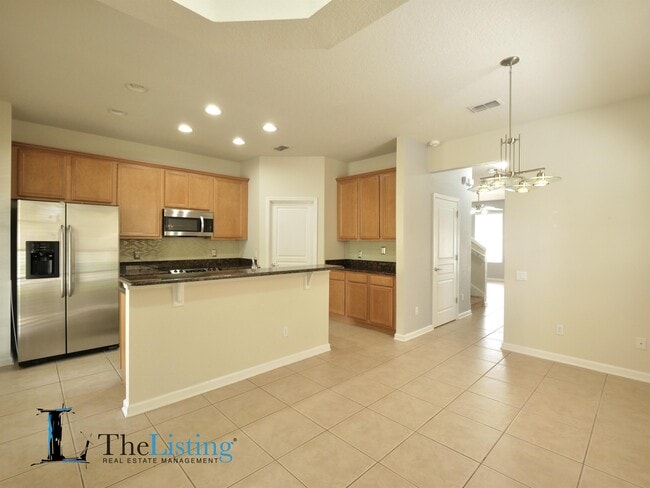 Building Photo - 12958 Vennetta Way