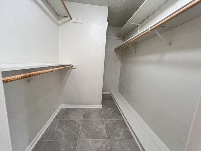 Building Photo - Charming 3-Bedroom Home for Rent in Harker...