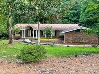 Building Photo - 3115 Brookview Rd