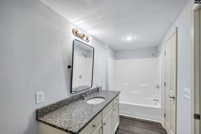 Building Photo - 152 Robin Rd