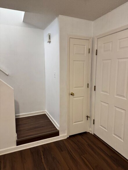 Building Photo - 1003 Whipporwill Dr