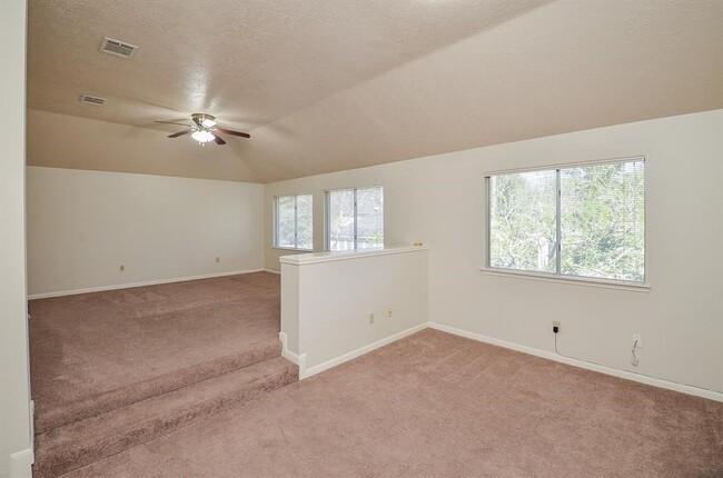 Building Photo - 3702 Lauderwood Ln