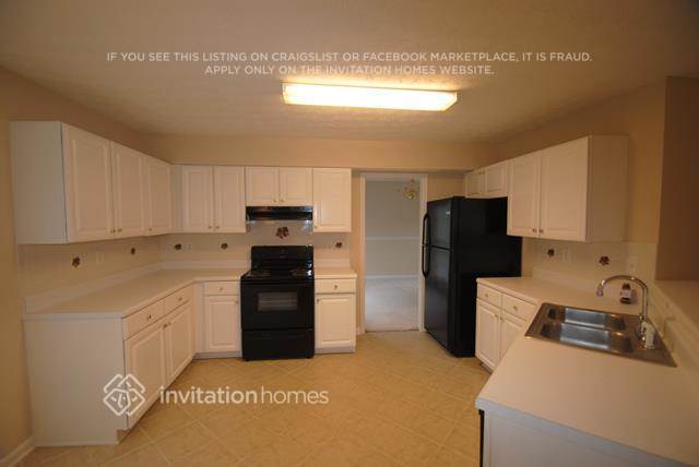 Building Photo - 710 Suwanee Lakes Cir NW