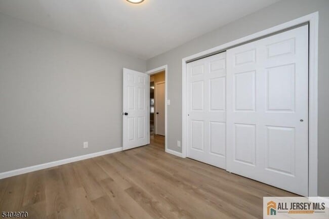 Building Photo - 118 Colonia Blvd