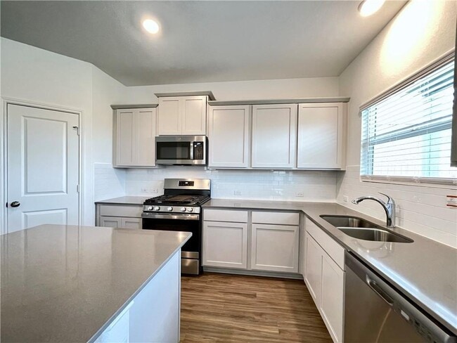 Building Photo - 118 Canley Lp