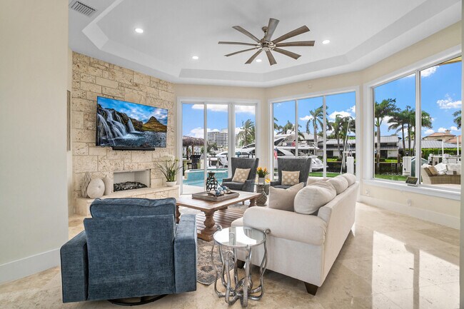 Building Photo - 968 Hyacinth Dr