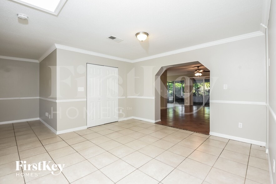 Building Photo - 3105 Barna Ave