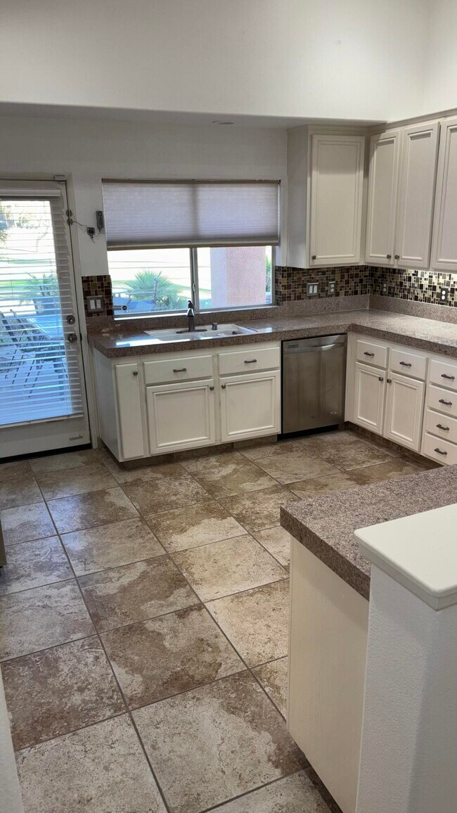 Building Photo - 80188 Golden Horseshoe Dr