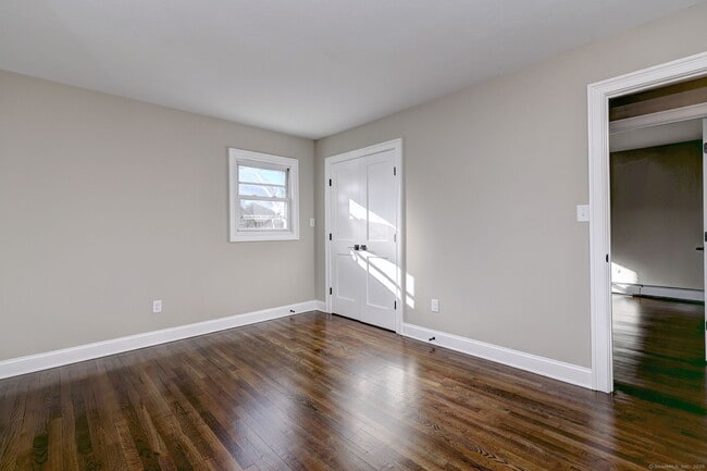 Building Photo - 155 Pastors Walk