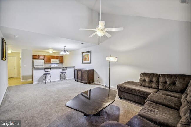 Building Photo - 102 Hunter's Way