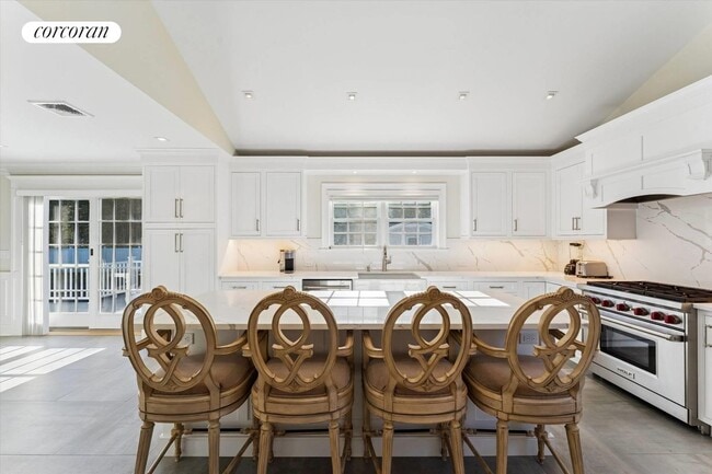 Building Photo - 275 Mill Rd