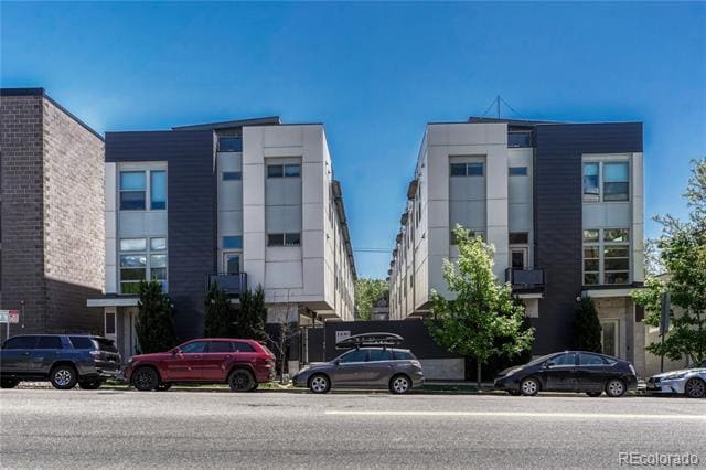 Building Photo - 3016 Zuni St
