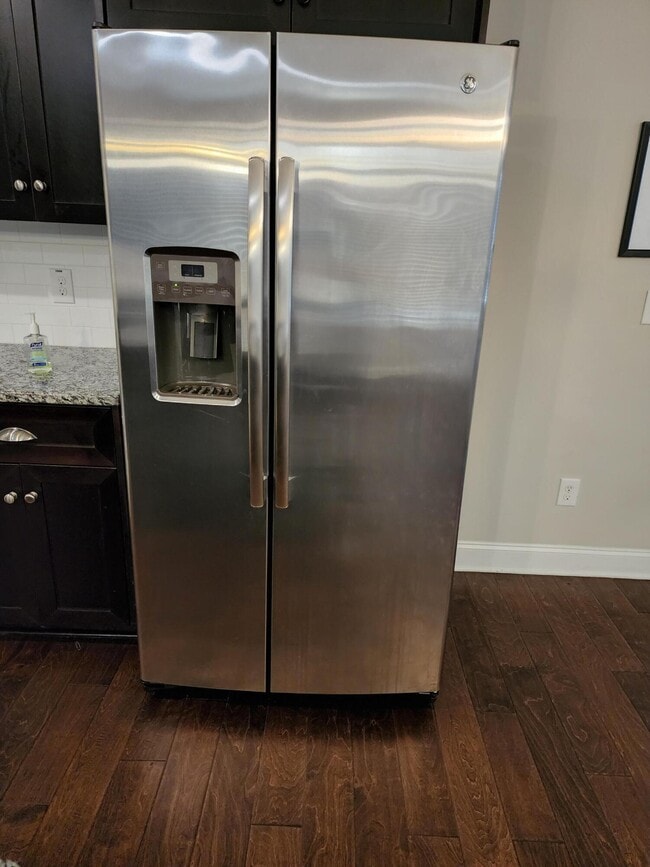 Building Photo - 3075 Margot Ln