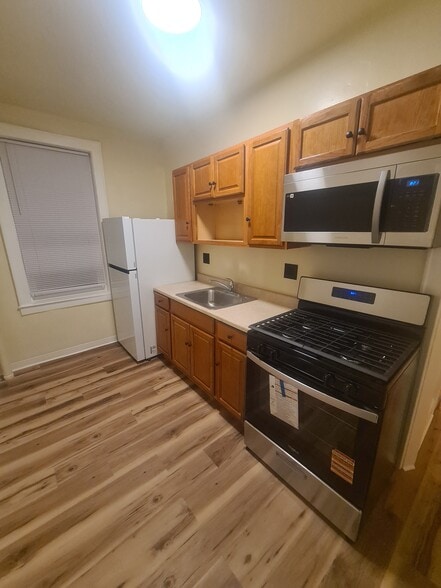 Building Photo - 46 Kelly Pky