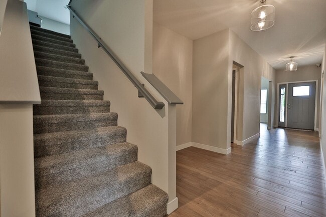 Building Photo - Gorgeous 3 Bedroom Home in Edwardsville