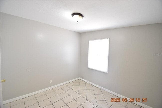 Building Photo - 4011 W Marietta St