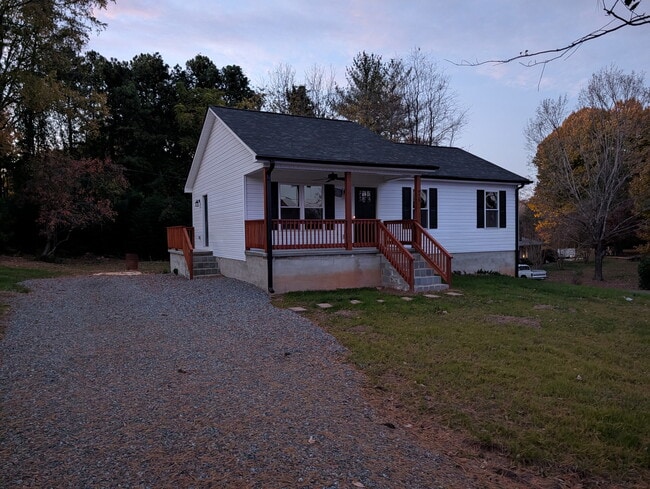 Primary Photo - 976 Beck Rd