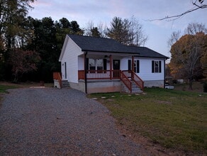 Building Photo - 976 Beck Rd