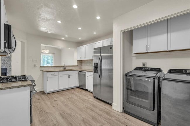 Building Photo - 12312 Yarmont Way