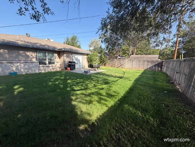 Building Photo - 4455 Summit Cir