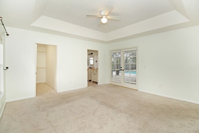 Building Photo - Spacious 4BR Pool Home on Quiet Cul-de-Sac in Wellington
