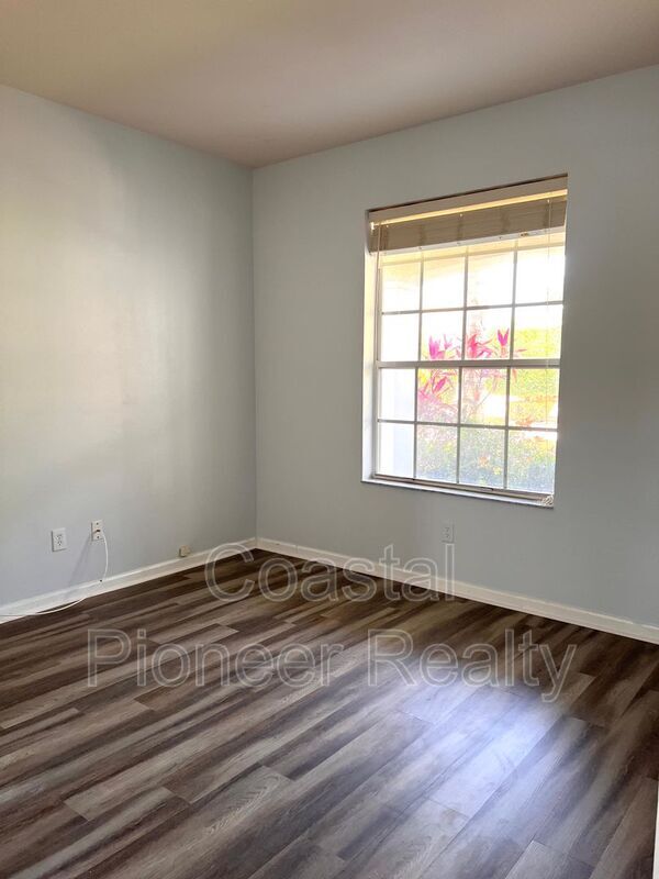 Building Photo - 11404 Misty Isle Ln