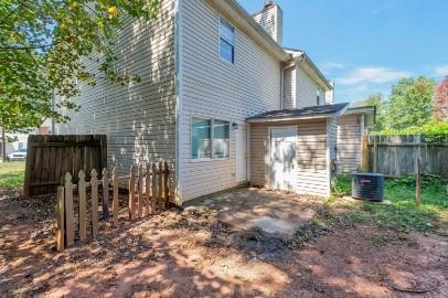 Building Photo - 776 Crestside Ct
