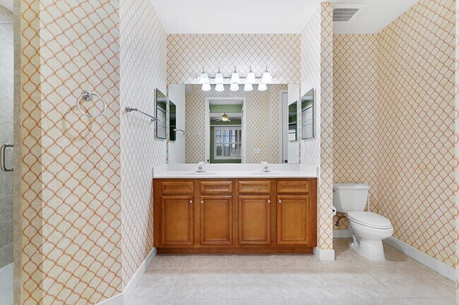 Building Photo - 160 Pantano Cay Blvd