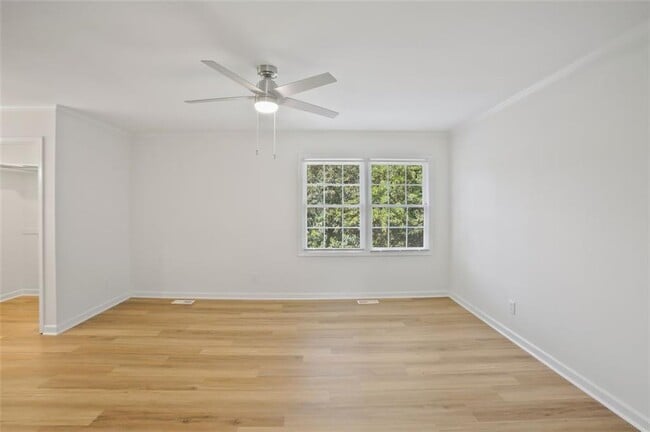 Building Photo - 460 Forestgate Ct