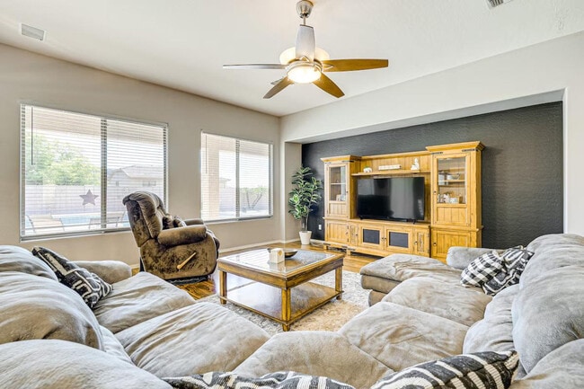 Building Photo - 26221 N 43rd Ave