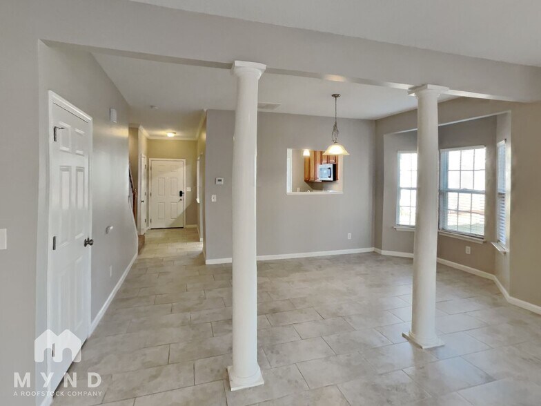 Building Photo - 115 Heritage Creek Way