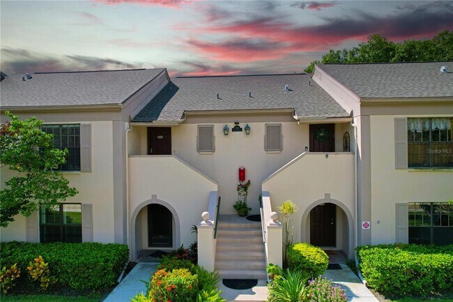 Building Photo - 2450 Heron Terrace