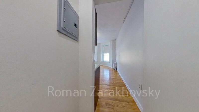 Building Photo - 1124 Commonwealth Ave