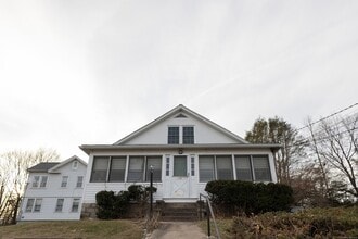 Building Photo - 148 Beecher St