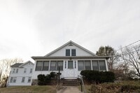 Building Photo - 148 Beecher St