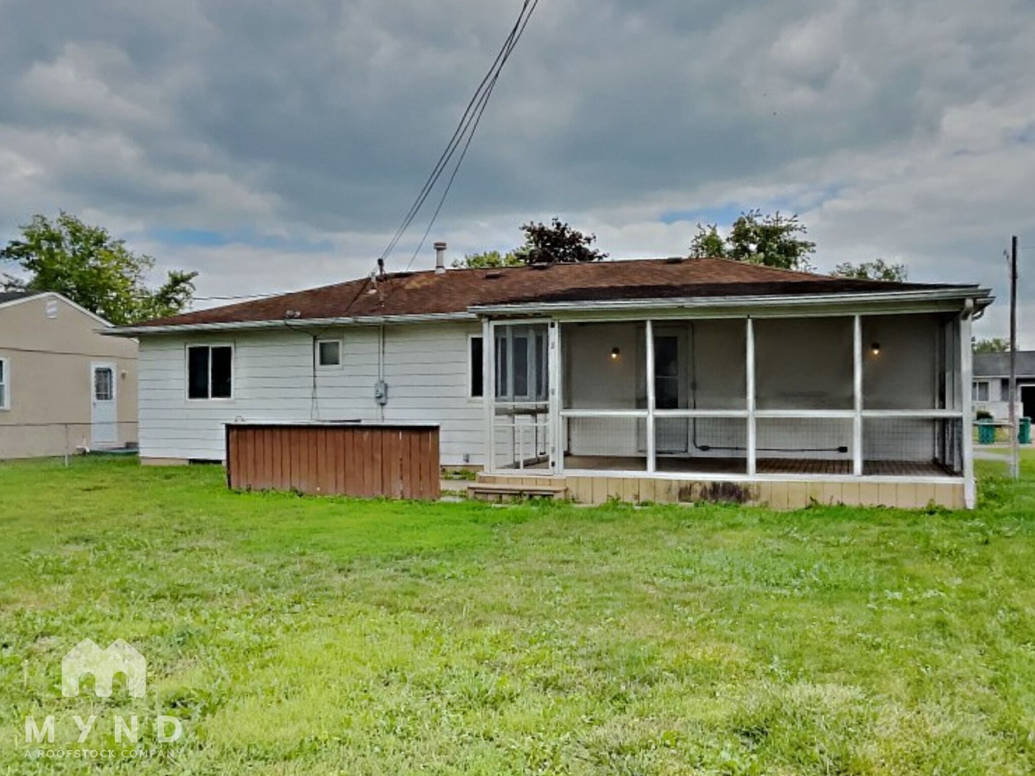 Building Photo - 654 Hillsdale Dr