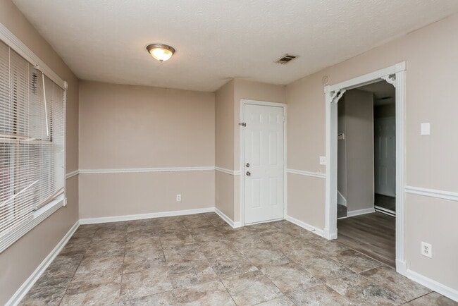 Building Photo - 5818 Calico Ct