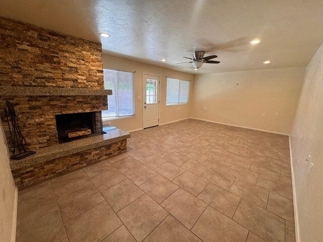 Living Room - 1448 E Carmelita Dr