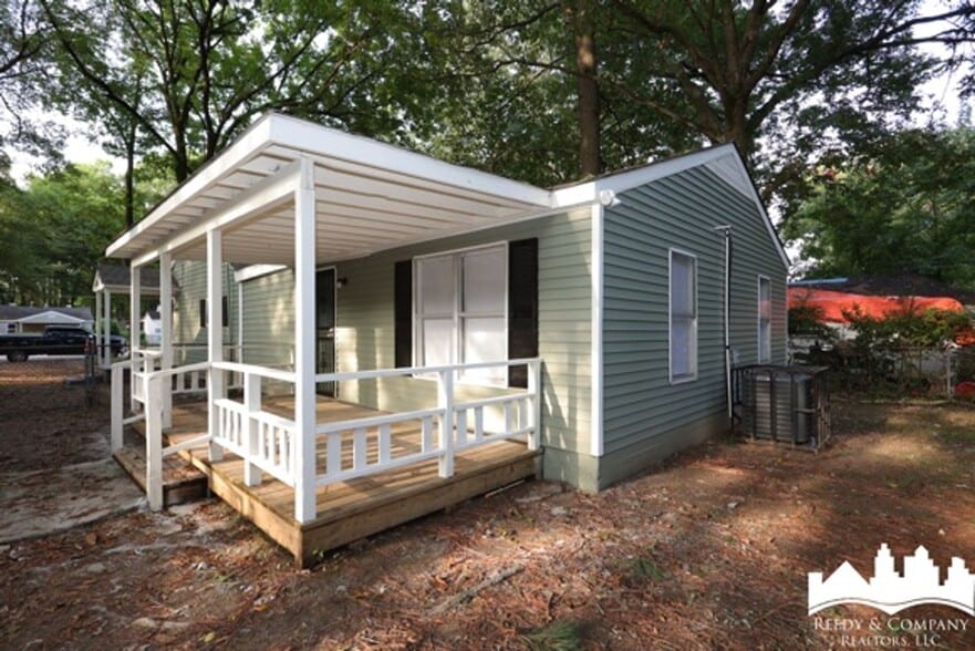 Building Photo - 4046 New Willow Rd