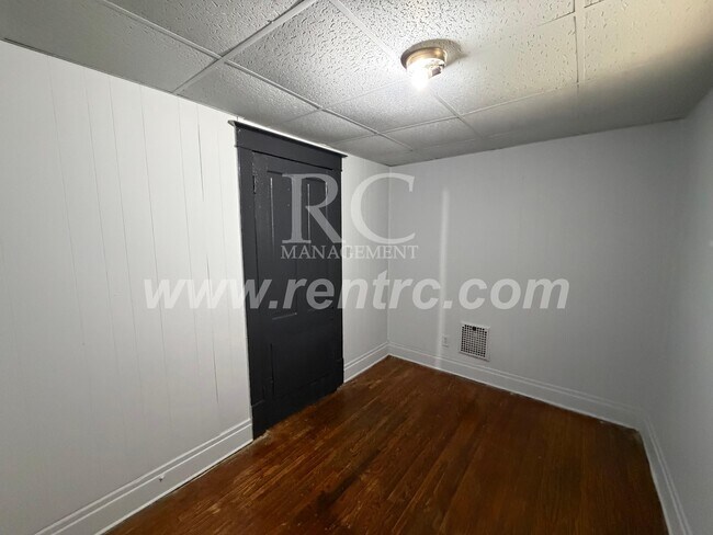 Building Photo - 503.5 Collett-