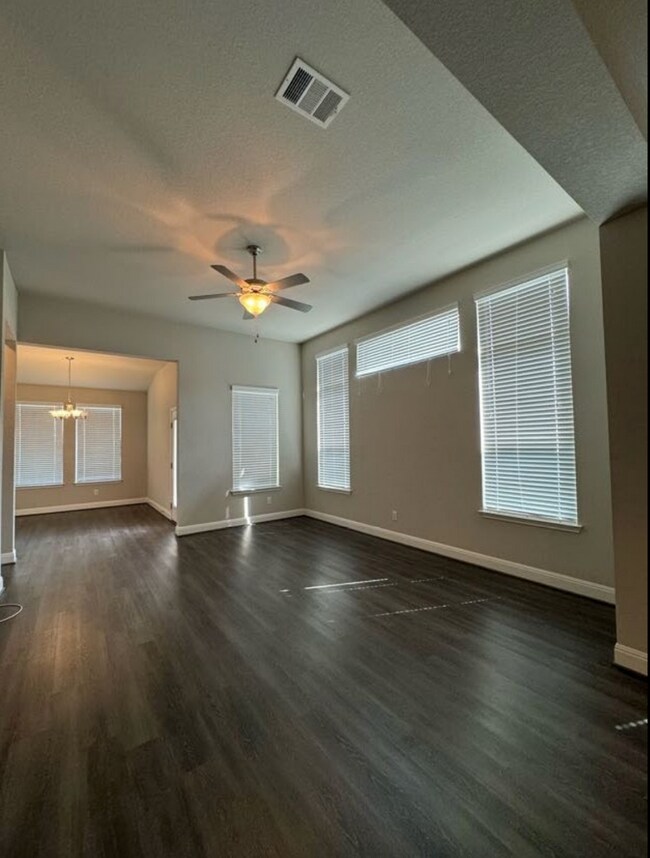 Building Photo - 6707 Gailan Ranch
