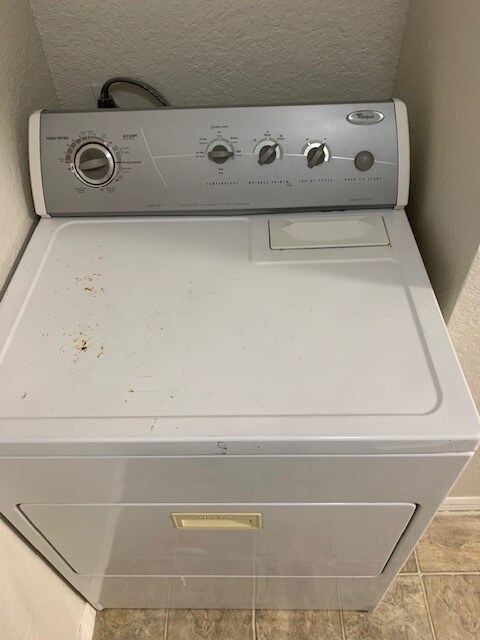 Building Photo - 7511 Seurat St