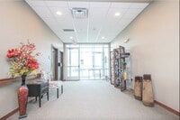 Building Photo - 620 N Main Ave