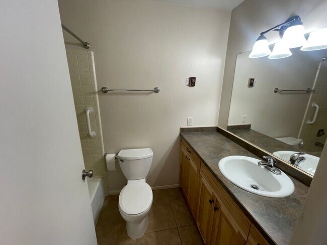 Building Photo - Beautiful Remodeled Home with nice yard.