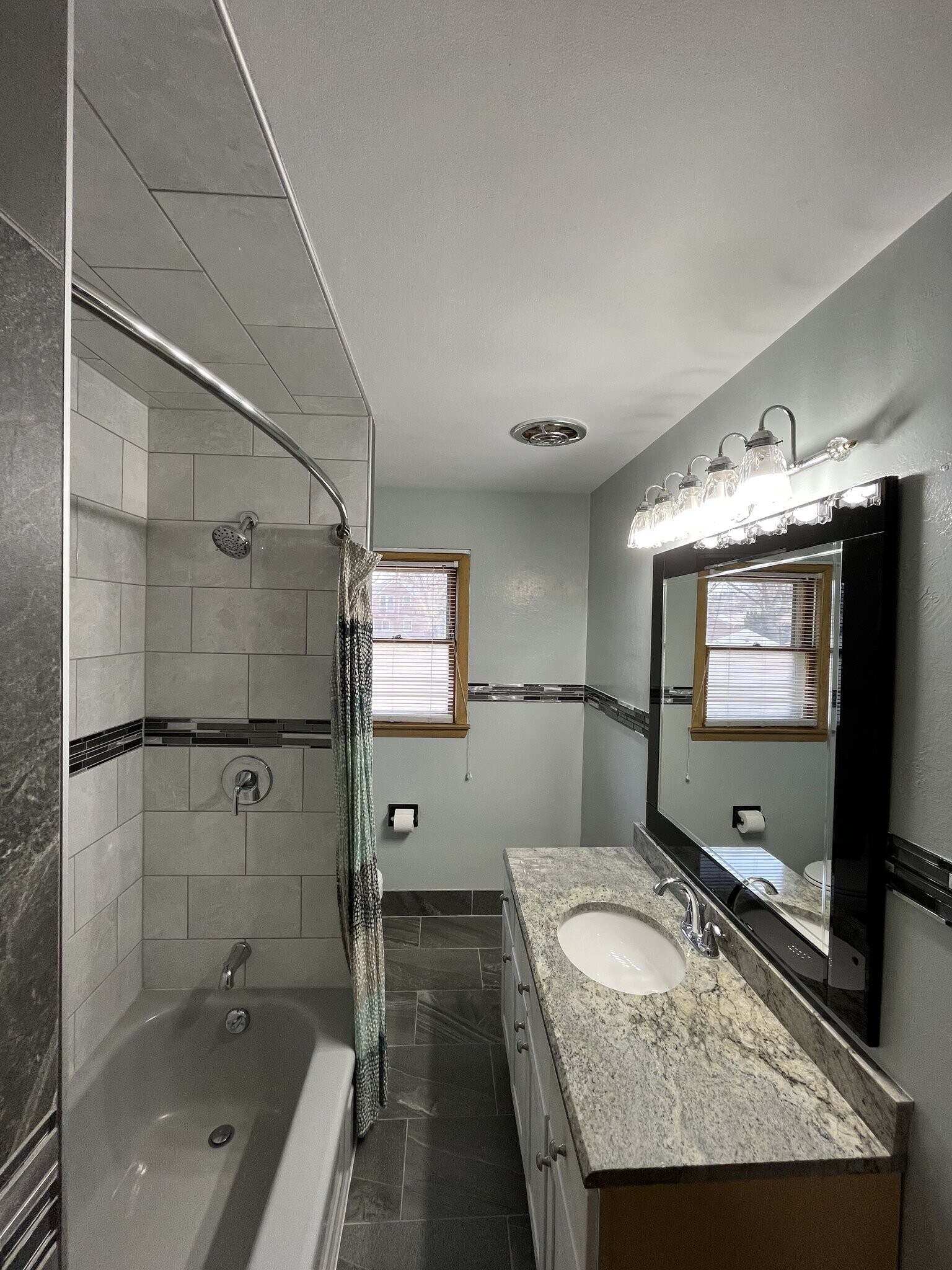 Building Photo - 4141 N 84th St