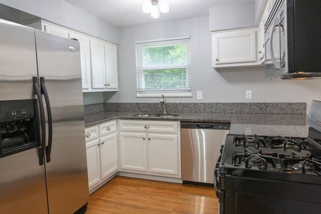 Building Photo - 3125 Tromley Ct