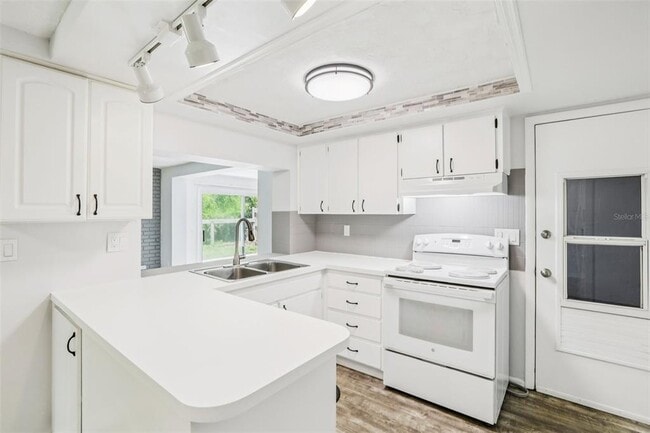 Building Photo - 4015 Litchfield Dr