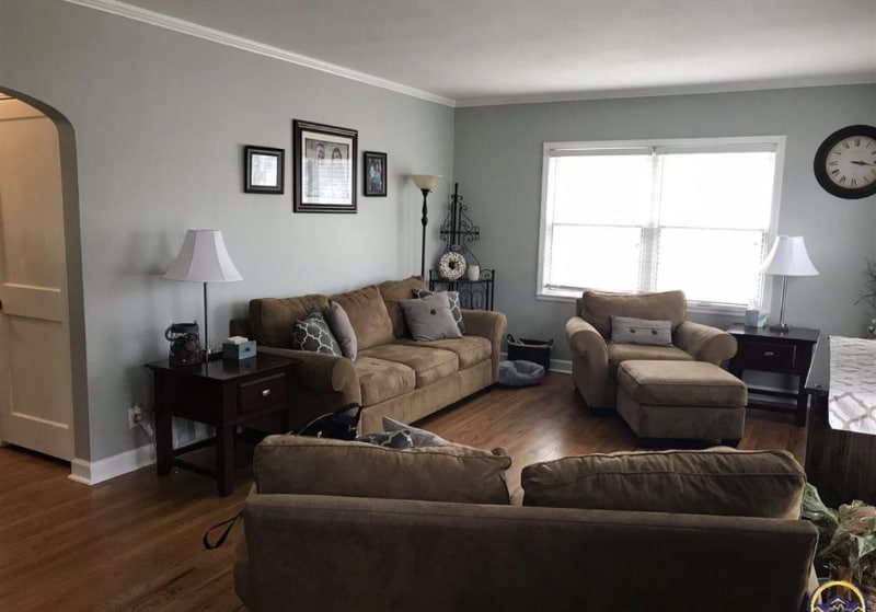 Building Photo - 800 SW High Ave