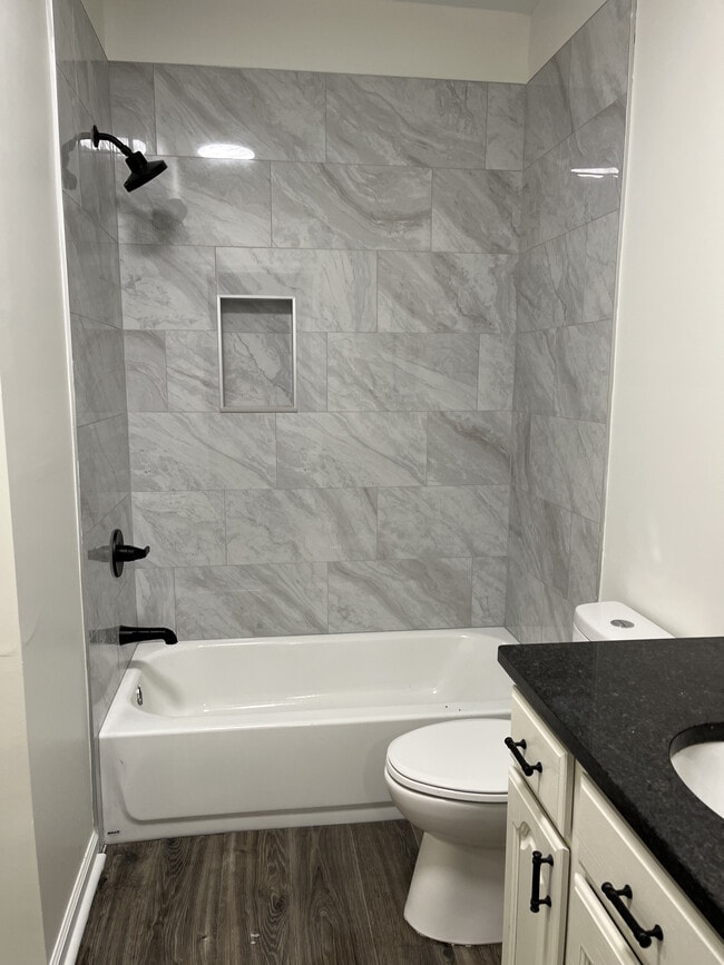 Building Photo - 6620 Little Mill Rd